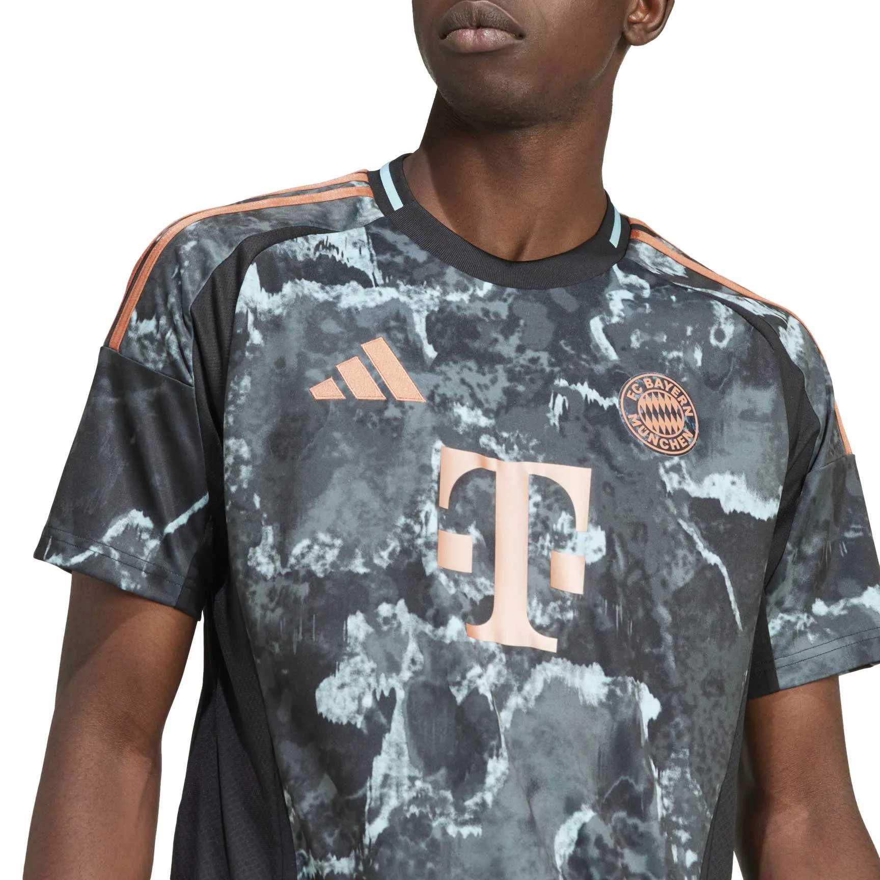 FC Bayern 24/25 Away Jersey